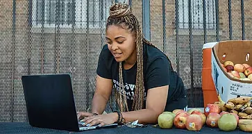 QuickBooks expert reviewing file before advising