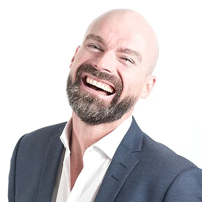 Business owner sharing positive review about TechBrot QuickBooks services